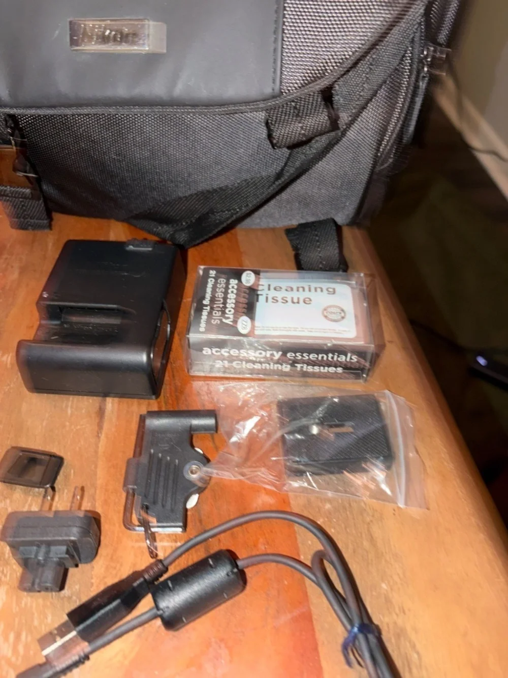 Nikon D7200 with one lens and accessories